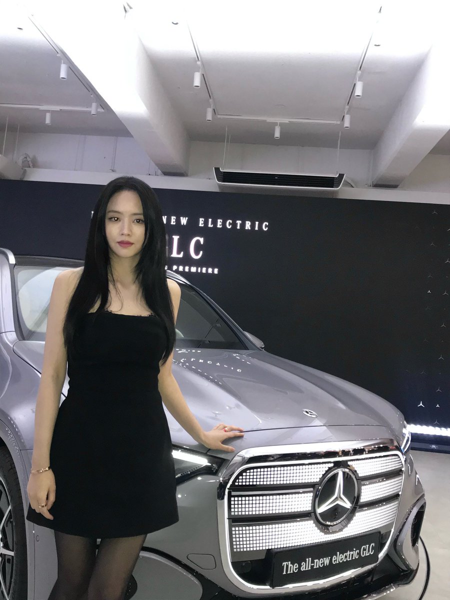 19990604_com's tweet photo. 261021 쏘별𖤐 𝑼𝑷𝑫𝑨𝑻𝑬

The all-new electric CLA &amp; GLC Launching Party #메르세데스벤츠 #ElectricCLA #ElectricGLC #MBStudioSeoul #MercedesBenz

🔗https://t.co/5g0HmceunE

#김소현 #𝗞𝗶𝗺𝘀𝗼𝗵𝘆𝘂𝗻 #キムソヒョン https://t.co/fcUjqK235B