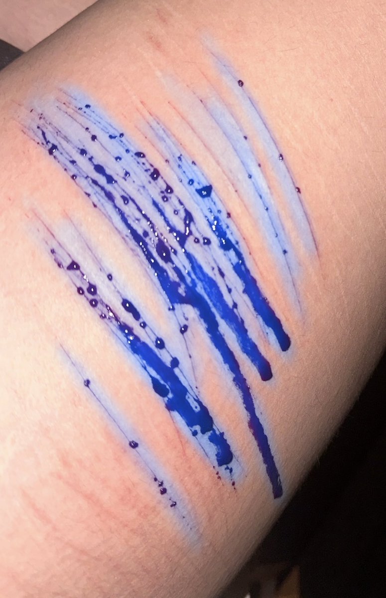 mmarsbar101's tweet photo. Halloween SFC blue makeup!! Fake cuts fake everything https://t.co/pb8QTQAUHn