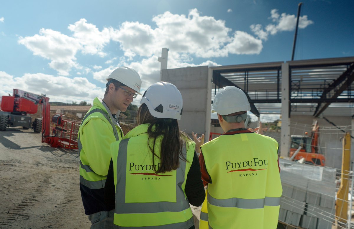 PuyduFou_espana's tweet photo. Algo está tomando forma. Todavía no podemos enseñártelo. 
Pronto. 

#AlgoEstáPasando #PuyduFouEspaña https://t.co/ps1BIjBoin