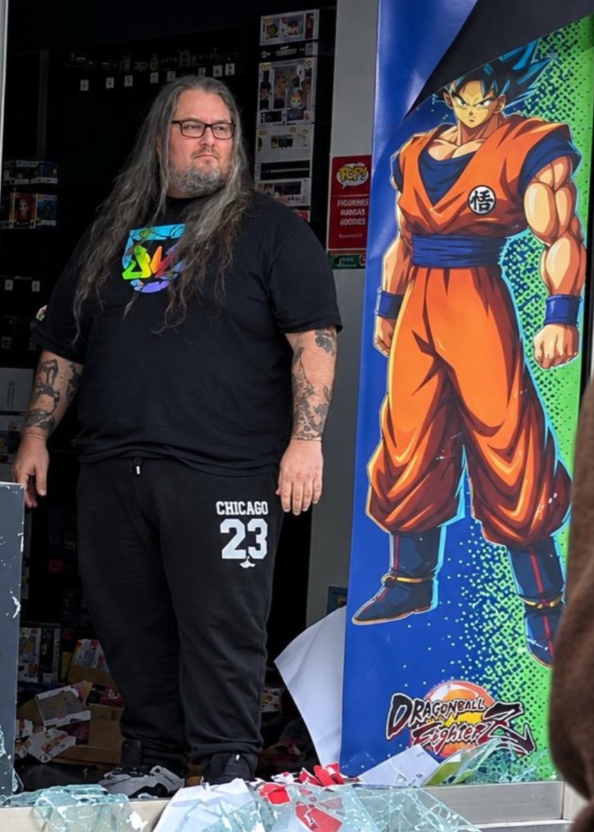 animeupdates's tweet photo. Micromania store manager Pierre speaks out after going viral for defending his video game & anime store during riots in France

The vandalism took place after peaceful student protests had already passed his store. Pierre says he will continue to support the students, despite what happened afterward:

"At no point did I hear any political demands. There were many insults, a lot of contempt, a lot of laughter."

"This was pure pleasure in destruction."