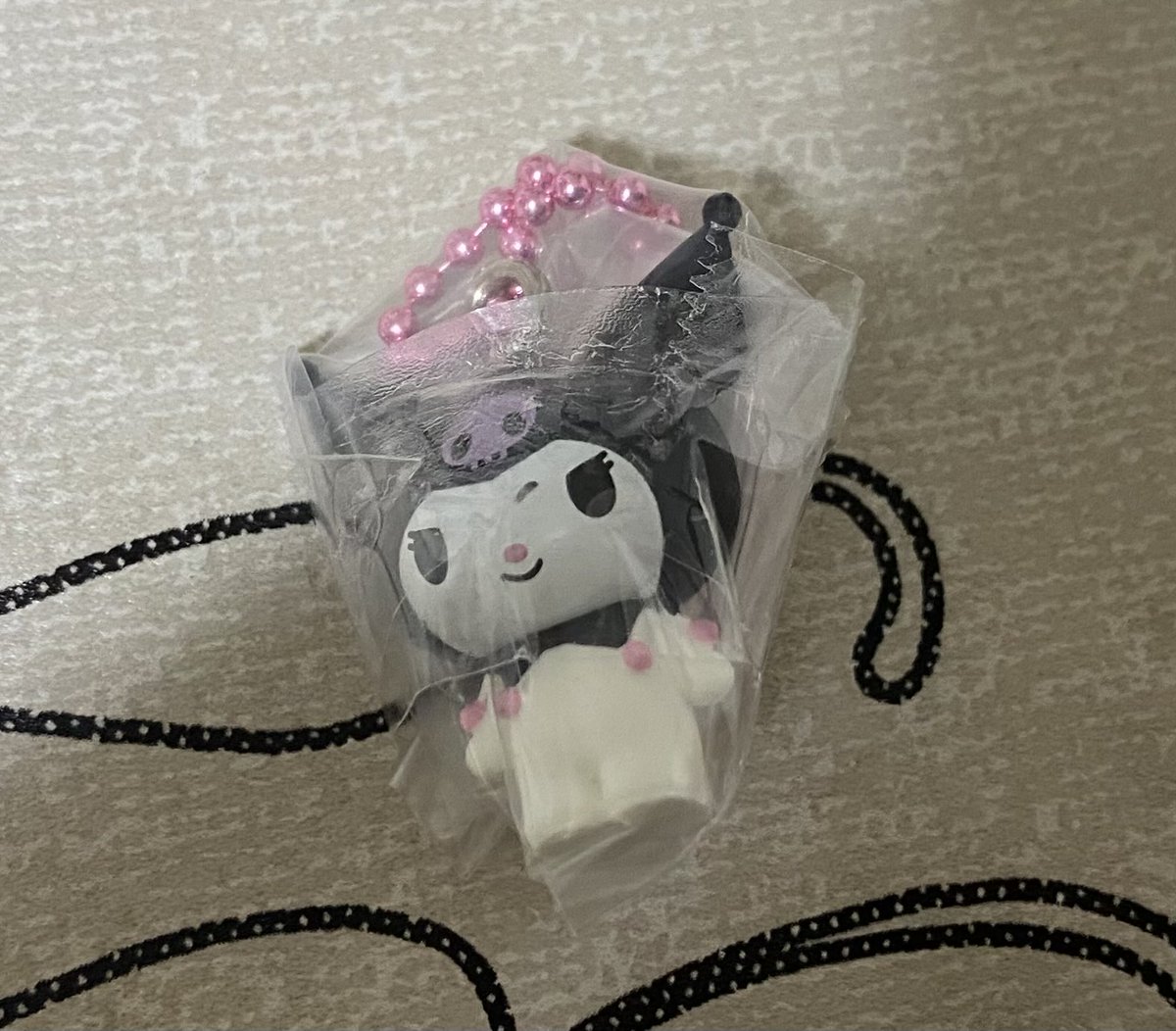 takenoko_jr's tweet photo. ［交換］セブンイレブン　サンリオキャラクターズ マスコット＆グミ　

譲→クロミ こぎみゅん

求→シナモン

郵送交換。クロミは顔に初期傷有。難しいと思いますが、気になる方はお気軽にお声掛けください https://t.co/h0Ucbbb8Bm