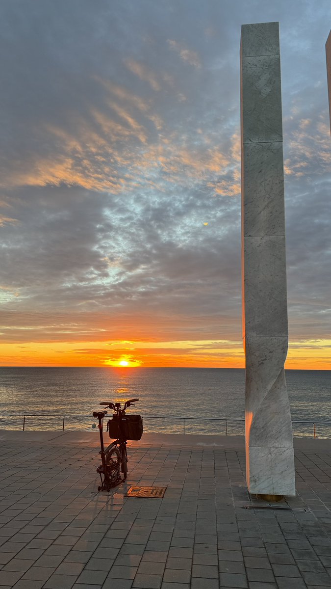 sinache's tweet photo. Avui tocava estrenar bateria. Els meus genolls han anat sols molts anys en #bicibcn però ara necessito el suport d’una bici elèctrica https://t.co/rriSxjmtu2