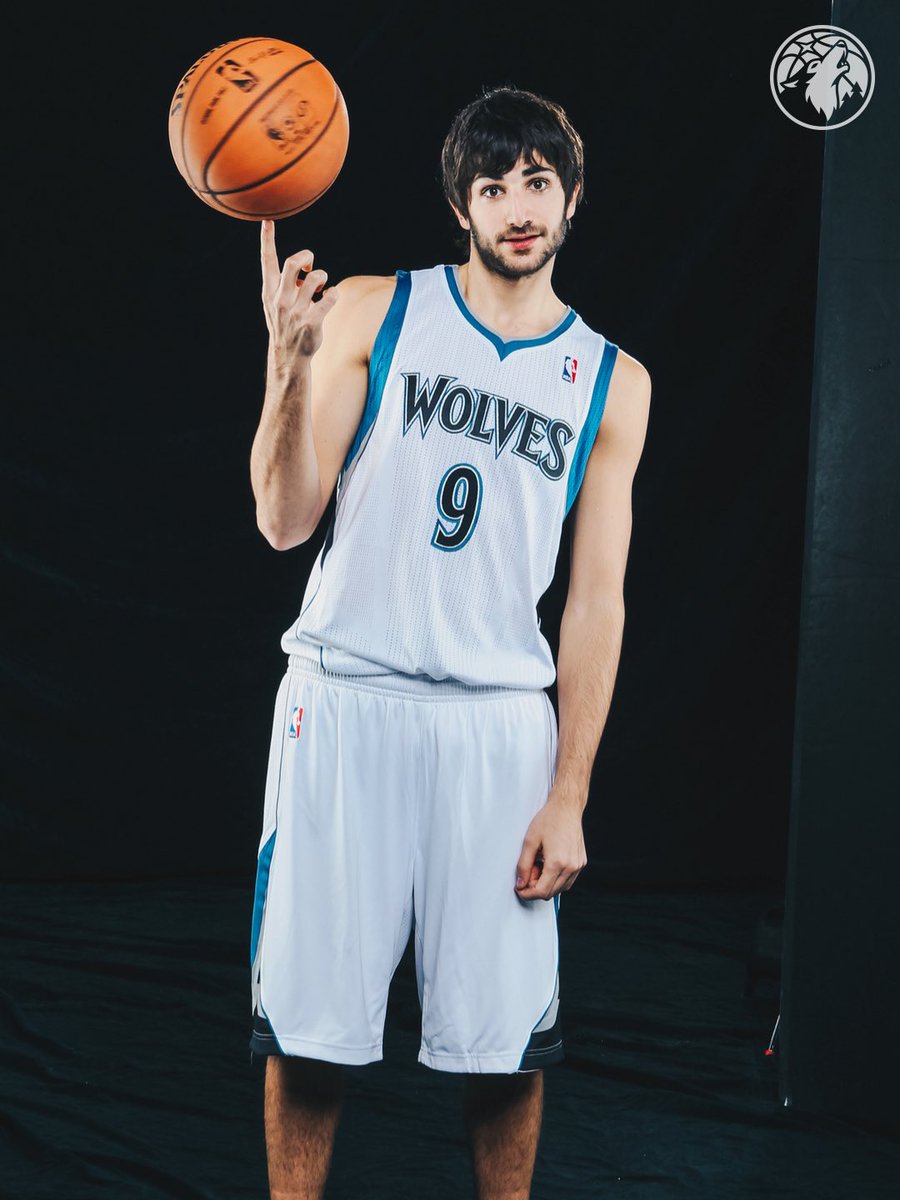 Timberwolves's tweet photo. 🥳 HAPPY BIRTHDAY RICKY 🥳 https://t.co/gkDQKGOA6X
