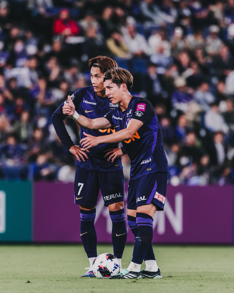sanfrecce_SFC's tweet photo. 試合を支配するも、
2点をリードされ、前半終了。

後半での逆転を。
#sanfrecce #ONEVIOLET #Jリーグ https://t.co/UnG6anvT7z