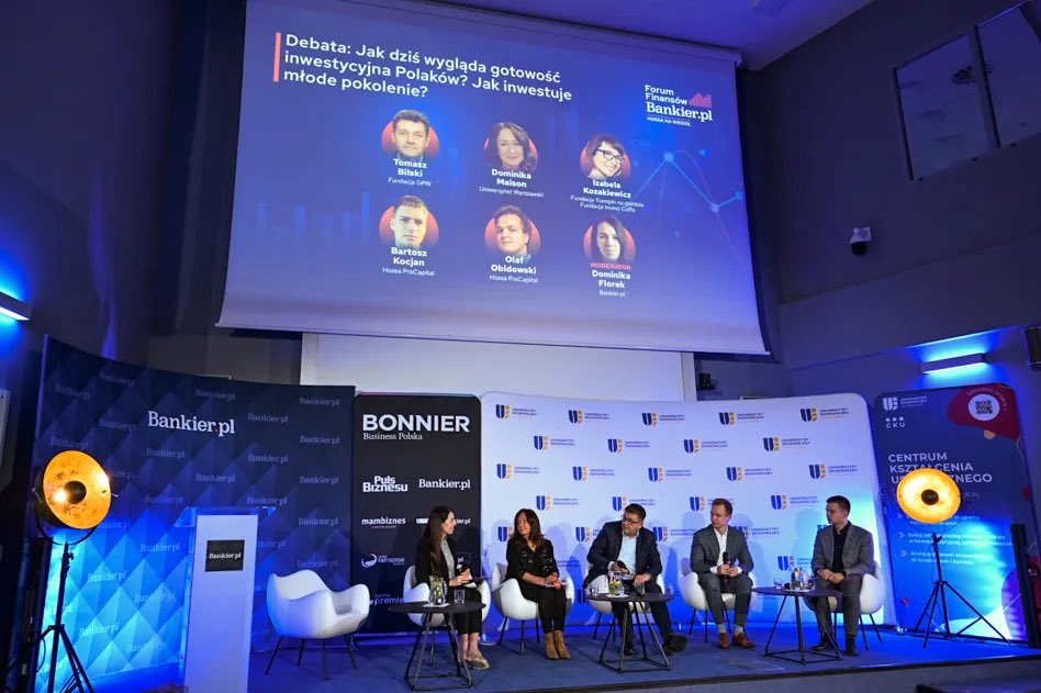 wroclaw_info's tweet photo. Forum Finansów @bankier_pl już 23–24 października na @UE_Wro we @wroclaw_info! 💼  W programie debaty o gospodarce, nowych technologiach, inwestowaniu i finansach osobistych 🤩 Szczegóły 👉  https://t.co/HVVQunMq9C 👈 
📸 https://t.co/VXg6b3e7C6 https://t.co/o9jE2BVVXg