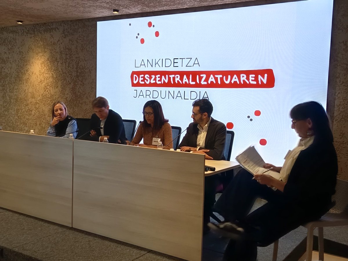 CONFOCOS's tweet photo. 🌍 La cooperación descentralizada se construye desde la colaboración.

Nuestro presidente @jordicuadras ha participado en Bilbao en las jornadas organizadas por eLankidetza, un espacio para compartir perspectivas y reforzar alianzas entre los distintos actores de la cooperación. https://t.co/1fXqjAq4TV