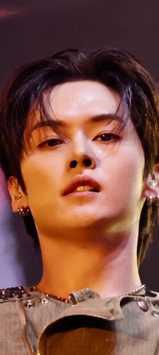 burnedays's tweet photo. his dom stare goes crazy https://t.co/of6XR24088