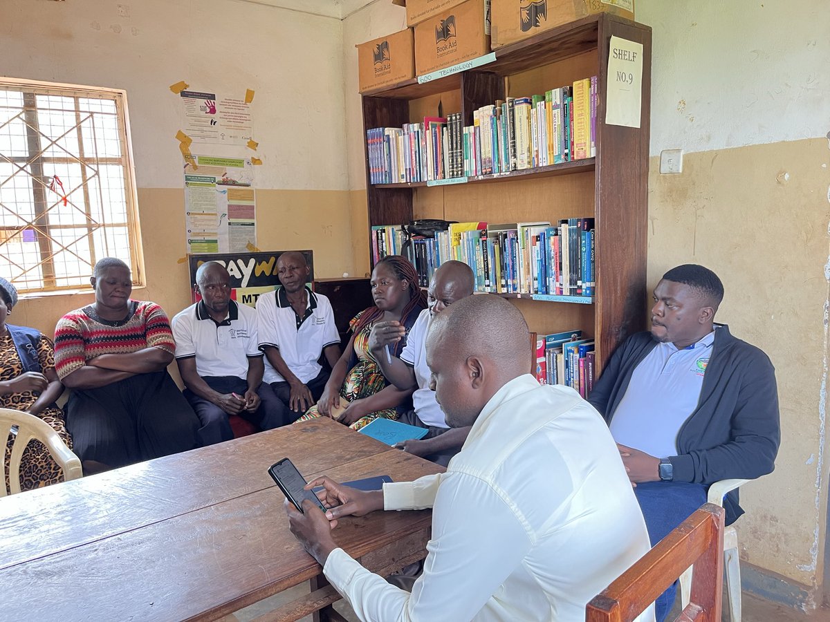UHSNET's tweet photo. Reflecting on progress and strengthening community efforts in Kamuli. The review meeting with paralegals provided an opportunity to share experiences, discuss challenges, and identify areas for improvement in promoting access to land rights and justice.#womenspacesproject https://t.co/bqFbljNJu2