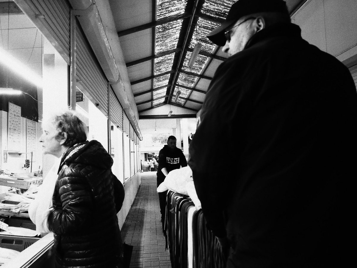 mikrowizja's tweet photo. #streetphotography https://t.co/zfsS2q0dZV