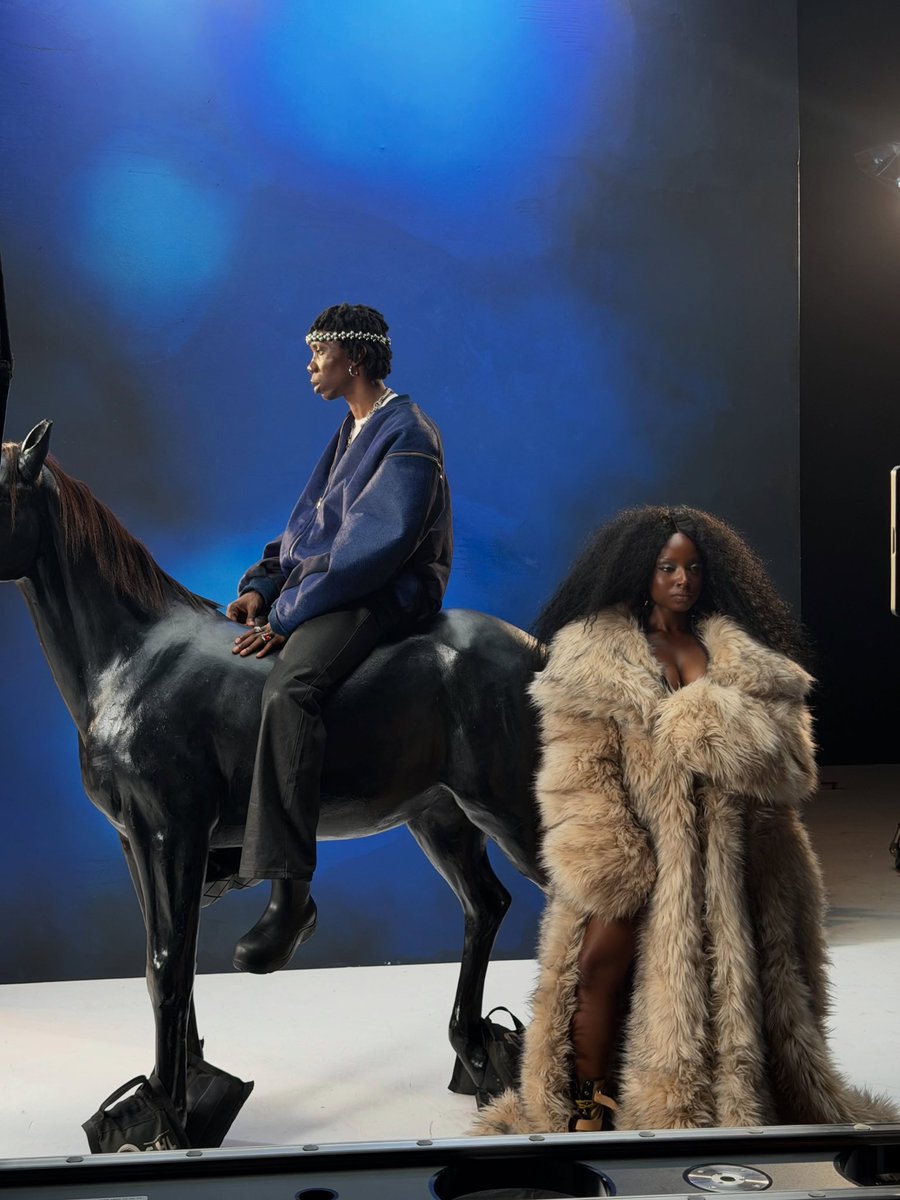 NoteSphere's tweet photo. Nandi Padambo for Blaqbonez’s ‘Ca$h Everyday’ visuals. https://t.co/Fz0gPx6RI9