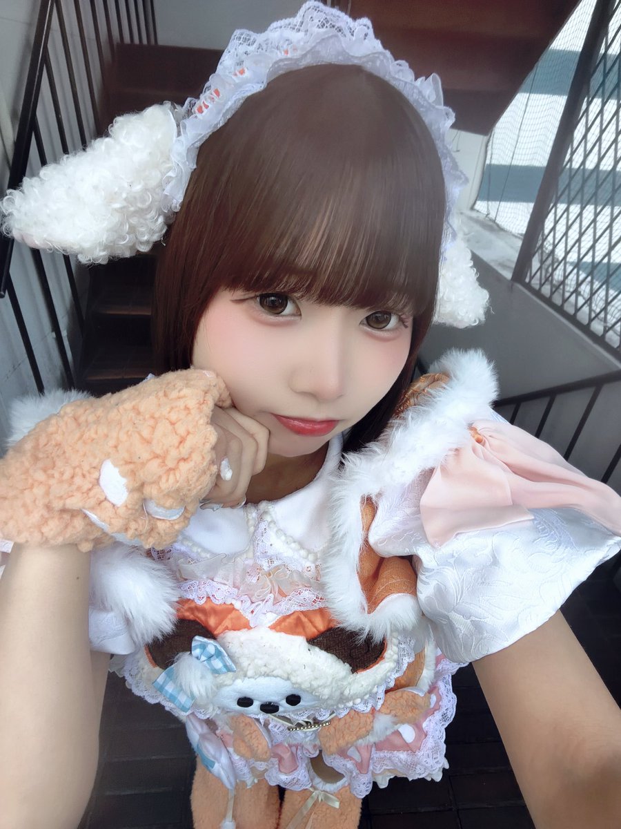 FLABI_OTO's tweet photo. お久しぶりです︎✿明日から復帰します！

この期間、改めて自分と向き合う時間を過ごすことができました。
デビューしてからはじめて1週間半の活動休止という選択をして、来てくれる予定にしてくれてたみんな・メンバーと運営さん・呼んでくださってたイベントさん方には申し訳ない気持ちでいっぱいです。
ただ、その分を取り返すくらいの気持ちでまたここから活動していきますので明日から一緒に楽しんでくれるとうれしいです！

おとがいない間もフラビに会いに来てくれてたみんなありがとうございますɞ̴̶̷̥⩊ɞ̴̶̷̥
自慢のメンバーたちです！