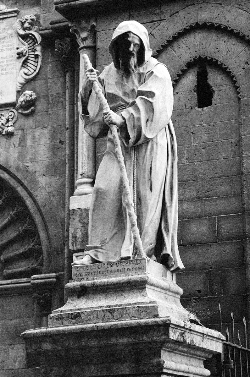 BigGunsPhoto's tweet photo. In Palermo, you photograph a Franciscan church and at first see only the architecture.
But knowing the order’s history, symbols, structure, and methods of governance makes the details speak.
A researcher must first gain the knowledge that teaches them how to see. https://t.co/5W3NeKLxFn