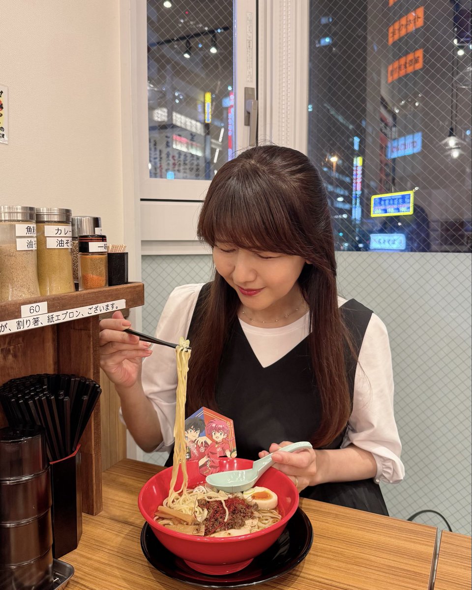 atmanbow_staff's tweet photo. お仕事帰りに、らんまとコラボしてるラーメン屋さんを発見！嬉しくっておいしかったです😆 https://t.co/iQzzOaQgtz