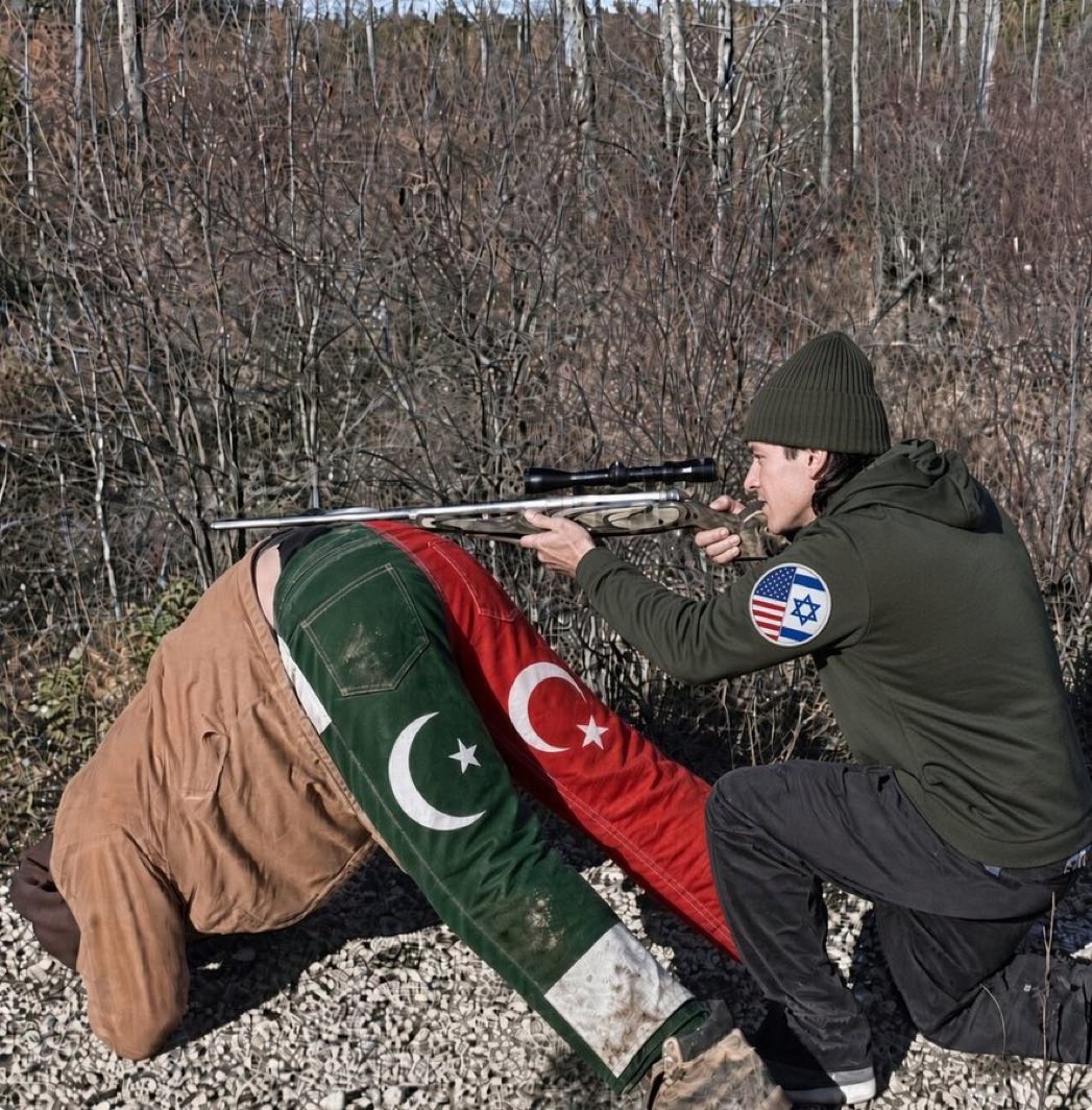 GrahamInHell's tweet photo. @GlobeEyeNews Turkey defending Israel's cause? Truly what a time to be alive! LMAO https://t.co/KSmbu1VWL8