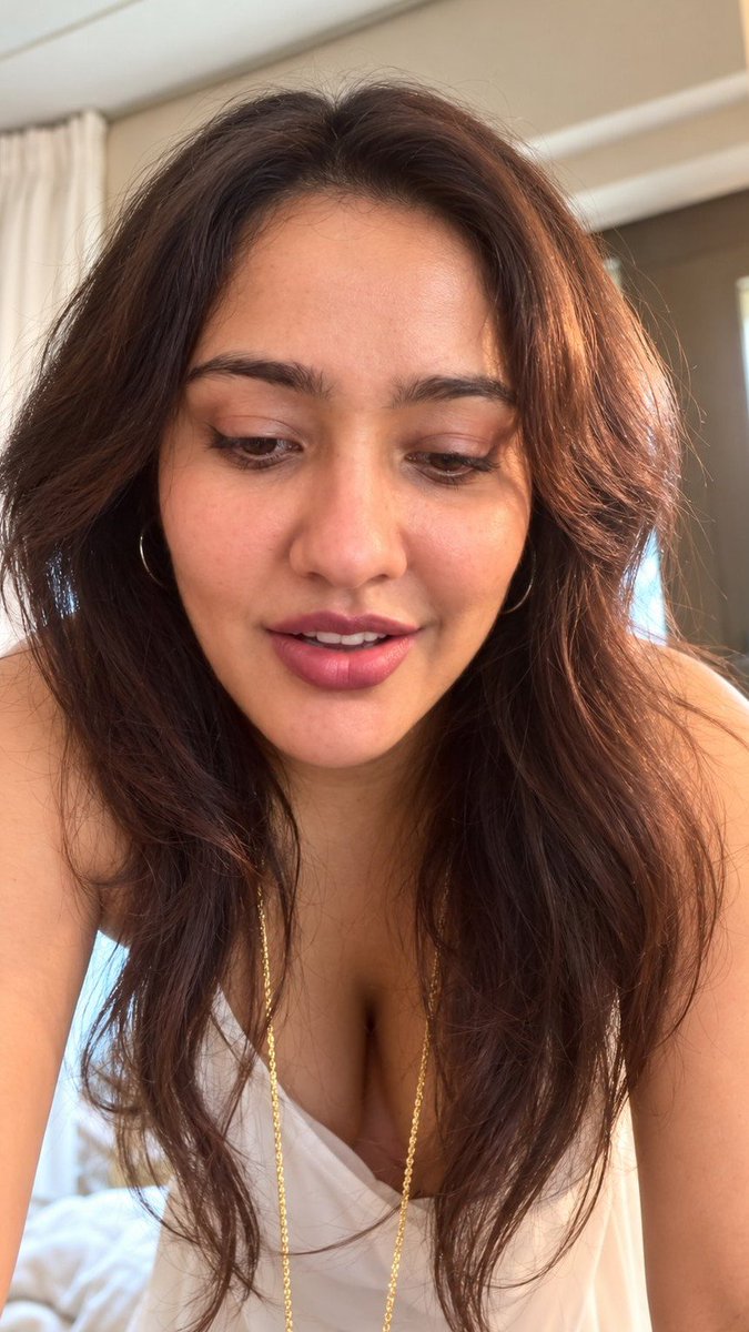 celebzspot's tweet photo. #NehaSharma https://t.co/5k2DLWLAcf