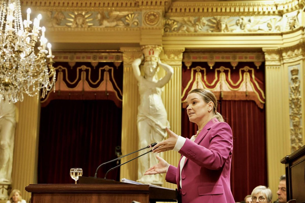 setmanari's tweet photo. Prohens intervé en la segona jornada del debat de política general al Parlament de les Illes Balears. @MargaProhens @goib @ppbalears  https://t.co/AKhcyp5F8I https://t.co/nnHJuu3sLK