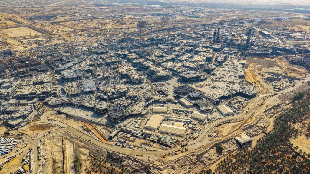 SaudiProject's tweet photo. تصدرت #السعودية دول مجموعة العشرين في توقعات النمو الاقتصادي لعام 2027، بمعدل يبلغ 7.9%، متقدمة على الهند والصين وبقية اقتصادات المجموعة، وفقًا لتقديرات صندوق النقد الدولي الصادرة في أكتوبر 2026 https://t.co/YAz2e9OcP3