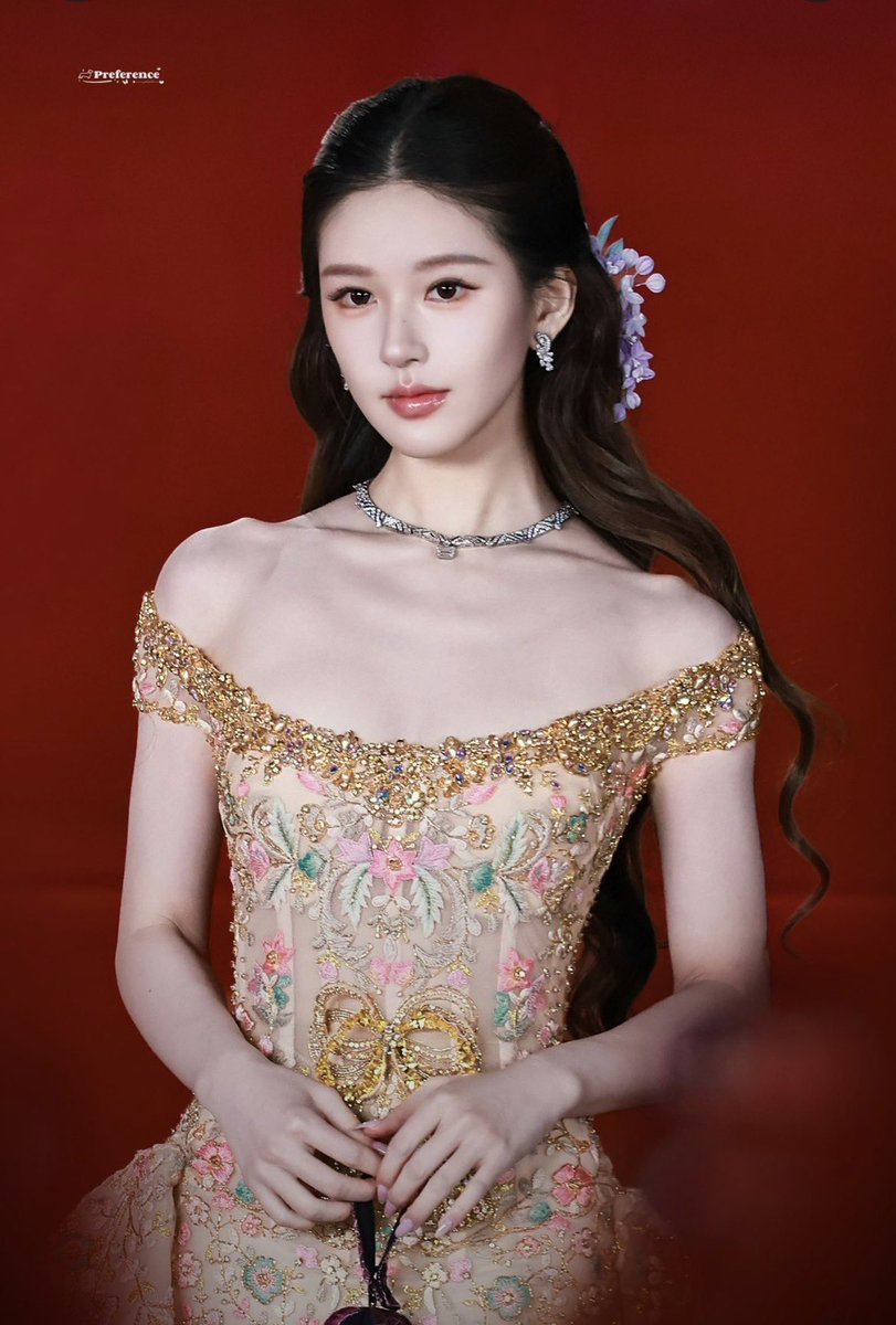 Princess_rosyyy's tweet photo. เติบโตจากในวังรึเปล่าคะ

ROSY HERITAGE BEAUTY

#ZhaoLusixBazaar
#BazaarFromChina2026
#จ้าวลู่ซือ #ZhaoLusi https://t.co/SsBT8Tuxnl