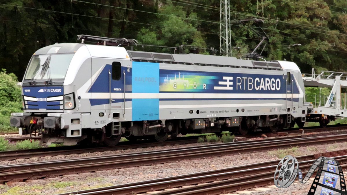 Gerd_N_Bahner's tweet photo. Eine #Vectron #BR193 von 
der #Railpool / #RTBCargo die
Gyor 6193 99-0 D-Rpool
mit #GATX #Autotransportwagen
der Gattung #Laaers 

Link zum Video -> https://t.co/1TD6LWRK9i 

#trainspotting #zuggucken #eisenbahn #bahn #train #freighttrain #cargo #güterzug https://t.co/iFMNqU9QSq