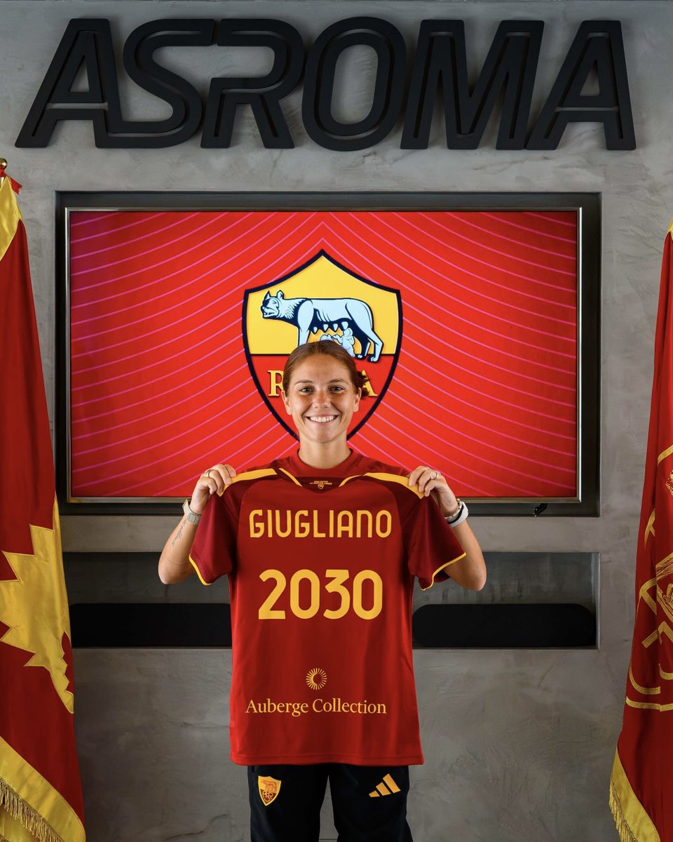 ASRomaFemminile's tweet photo. ✍️ Manuela Giugliano rinnova fino al 30 giugno 2030

📄 https://t.co/raTB5z8rqX

#ASRomaFemminile https://t.co/D3vN2WKvEn