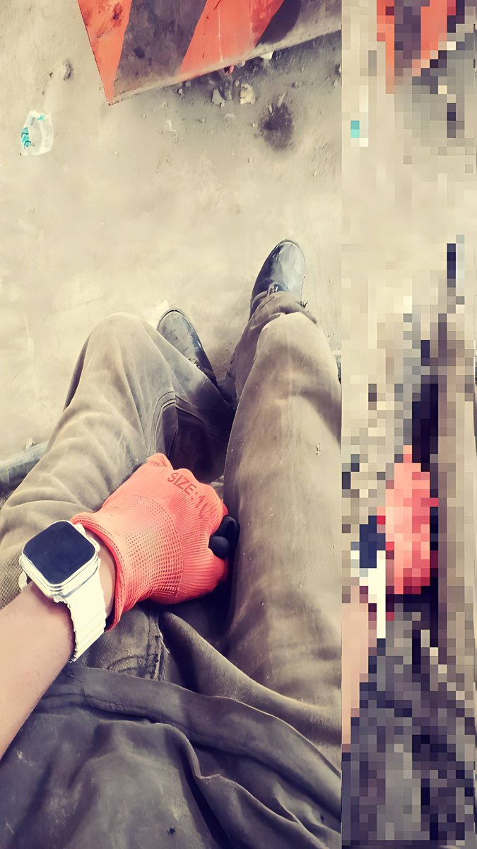 JUNKMANWEP3's tweet photo. My boss said he loves my watch 
What should I do ? https://t.co/a0mFW3Srnb
