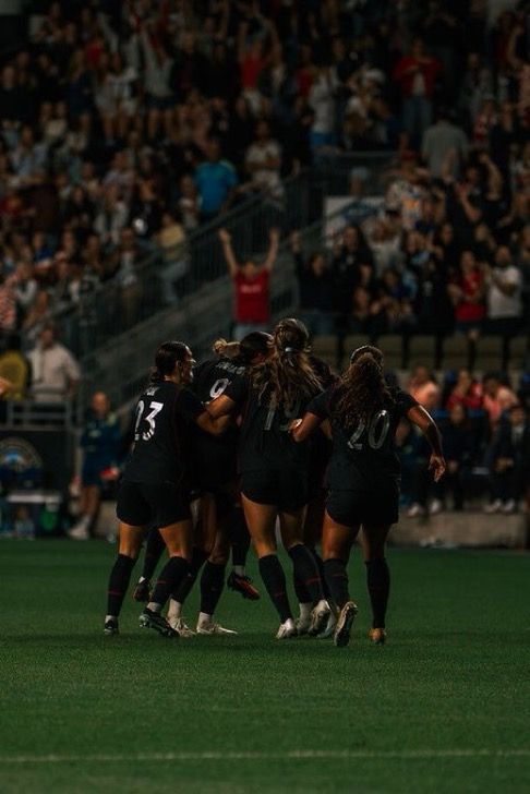 PHLSportsNation's tweet photo. ๐ธNEW PHOTOSโผ๏ธ
@ItsWesShepherd - โ10/13: USWNT vs Spainโ
โฝ๏ธAll the latest #PHLSportsNation photos from the recent friendly match between the #USWNT vs Spain ๐บ๐ธ๐ช๐ธ
#PHLSNย | #OneNationOneTeam
๐ https://t.co/AMq6fMzZug https://t.co/dxVmum6dNG