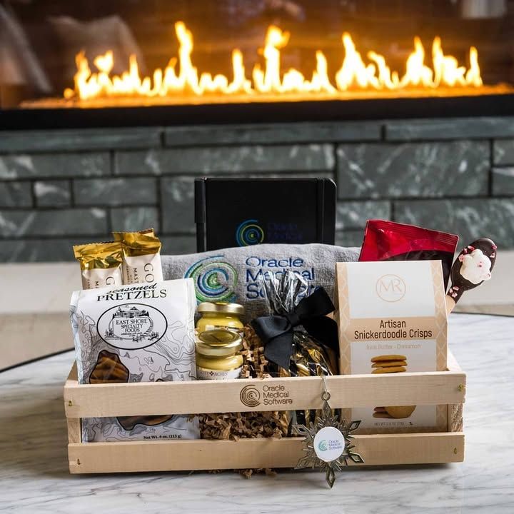 ARSimprints's tweet photo. Do you have an upcoming event? Let us help you find the right item to recognize and reward those important to your business! https://t.co/y9B8p6PovW #DuffelBags #GreetingCards #GiftBaskets #FleeceJackets https://t.co/JHQAHNdQBi