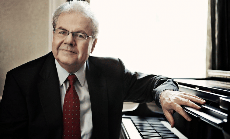 demontforthall's tweet photo. Philharmonia: Manfred Honeck and Emanuel Ax – Wed 11 Nov 26

Emanuel Ax plays one of Mozart's greatest concertos, framed by music from two operas that couldn't be more different.🎹

Book now:
https://t.co/BPAWFcG7PC

@philharmonia https://t.co/73Cz05zFNO
