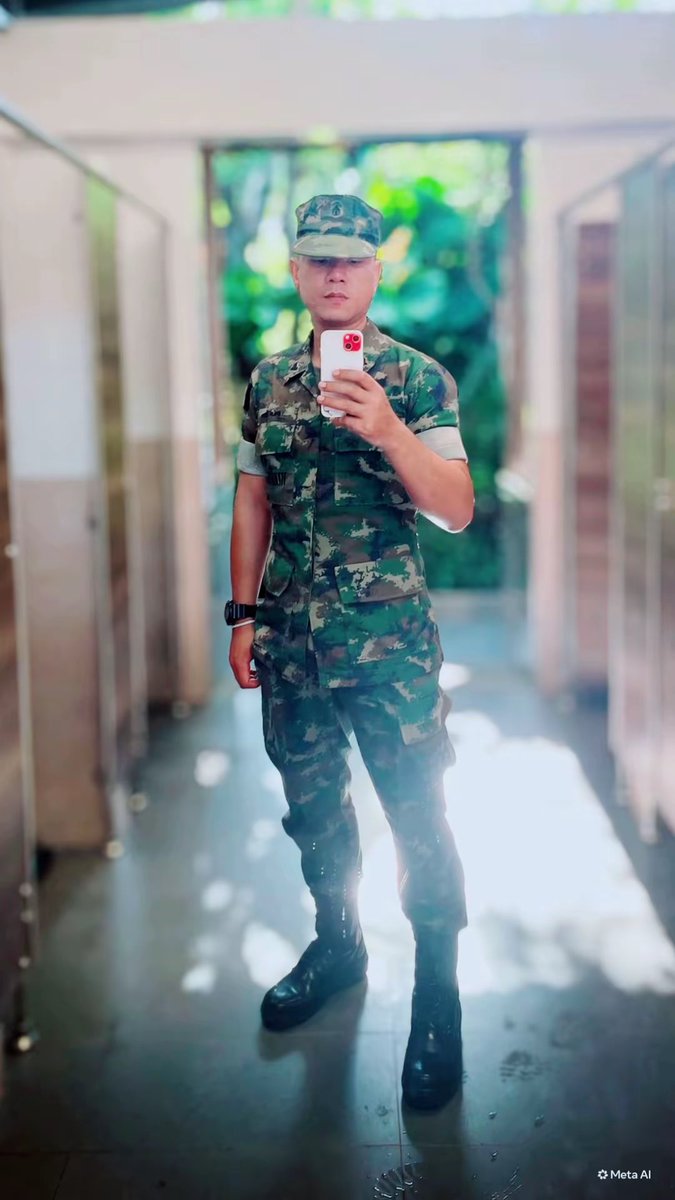 BoydRTMC's tweet photo. ขอหน่อยละกัน นานๆจะได้ใส่สักทีนึง 🤣 https://t.co/NNcHeQFMgT