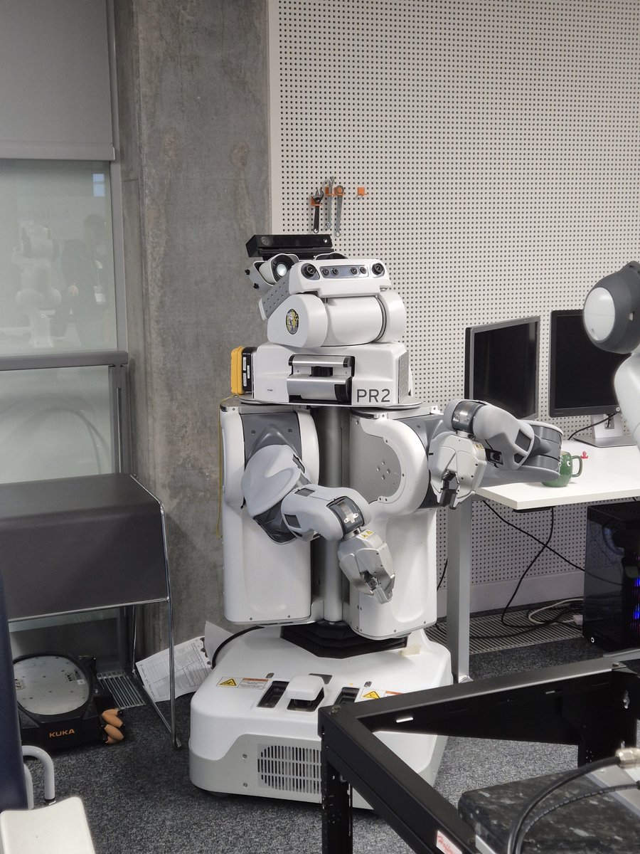 kamathsblog's tweet photo. Didn't expect to see the OG ROS robot in real life. Day 1 of ROSCon UK @BayesCentre https://t.co/N78hNFRD95