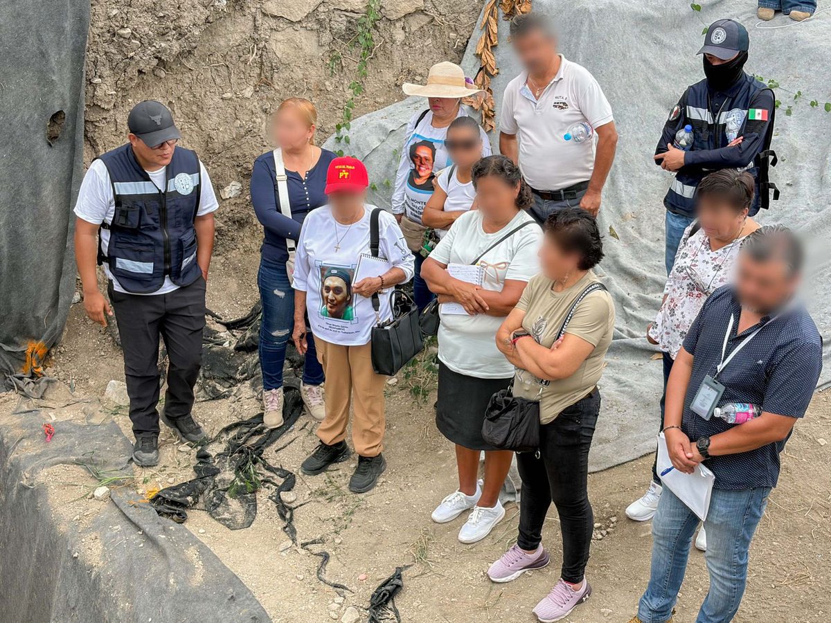 circulo_depoder's tweet photo. 🔴 FISCALÍA Y COLECTIVOS BUSCAN MÁS RESTOS EN FOSA COMÚN DE JOJUTLA

La Fiscalía de Morelos y la Comisión Nacional de Búsqueda realizaron una nueva prospección en la fosa común del panteón de Pedro Amaro, en #Jojutla, para determinar si existen más indicios biológicos en la zona.

Los trabajos se realizaron con georradar y dron, bajo la supervisión de colectivos de búsqueda y con la participación de especialistas.

Los resultados permitirán determinar si continúan las exhumaciones.

#Morelos