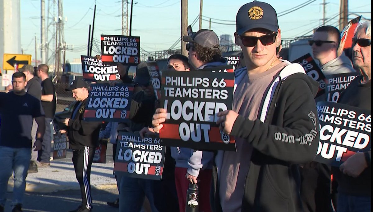 davenewworld_2's tweet photo. Phillips 66 in New Jersey has locked out nearly 400 workers at their Bayway refinery and Linden terminal after a contract extension expired. A lockout is initiated by management to force union concessions by withholding pay and benefits.

This is the East Coast's largest refinery, which means this is a very significant labor disupute at a very significant energy facility.

Teamsters Local 877 says the rejected offer would weaken wages, healthcare, and safety protections.

The union voiced safety concerns about the plant now being operated by non-union salaried supervisors and engineers while emergency response personnel are locked out.

Refinery operations involve highly complex, dangerous chemical, and high-pressure thermal processes.

Running a 275,000-barrel-per-day refinery with temporary replacement crews leads to heightened hazard risks.

Not having the primary emergency response team on standby poses an unacceptable risk to nearby communities in New Jersey.