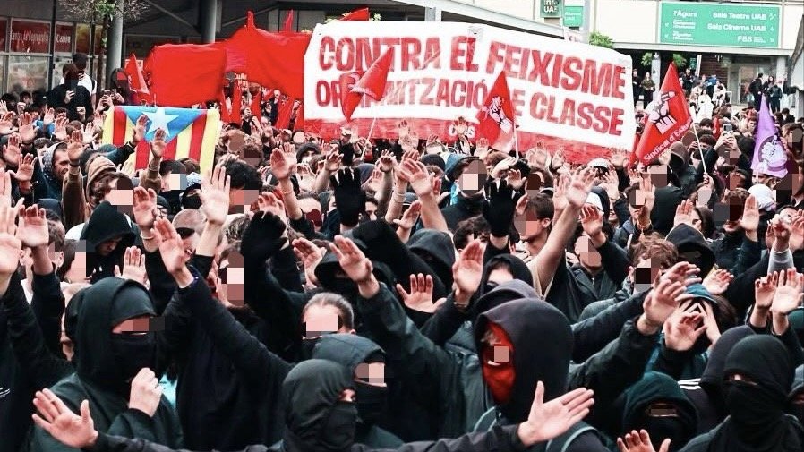 OJS_UAB's tweet photo. → Vito Quiles no va passar a la UAB.

La joventut treballadora vam plantar cara. Les estudiants no permetrem l’expansió del feixisme i l’espanyolisme a les nostres universitats!

🚩Contra el feixisme, organització de classe! https://t.co/vTCcjqnXzW