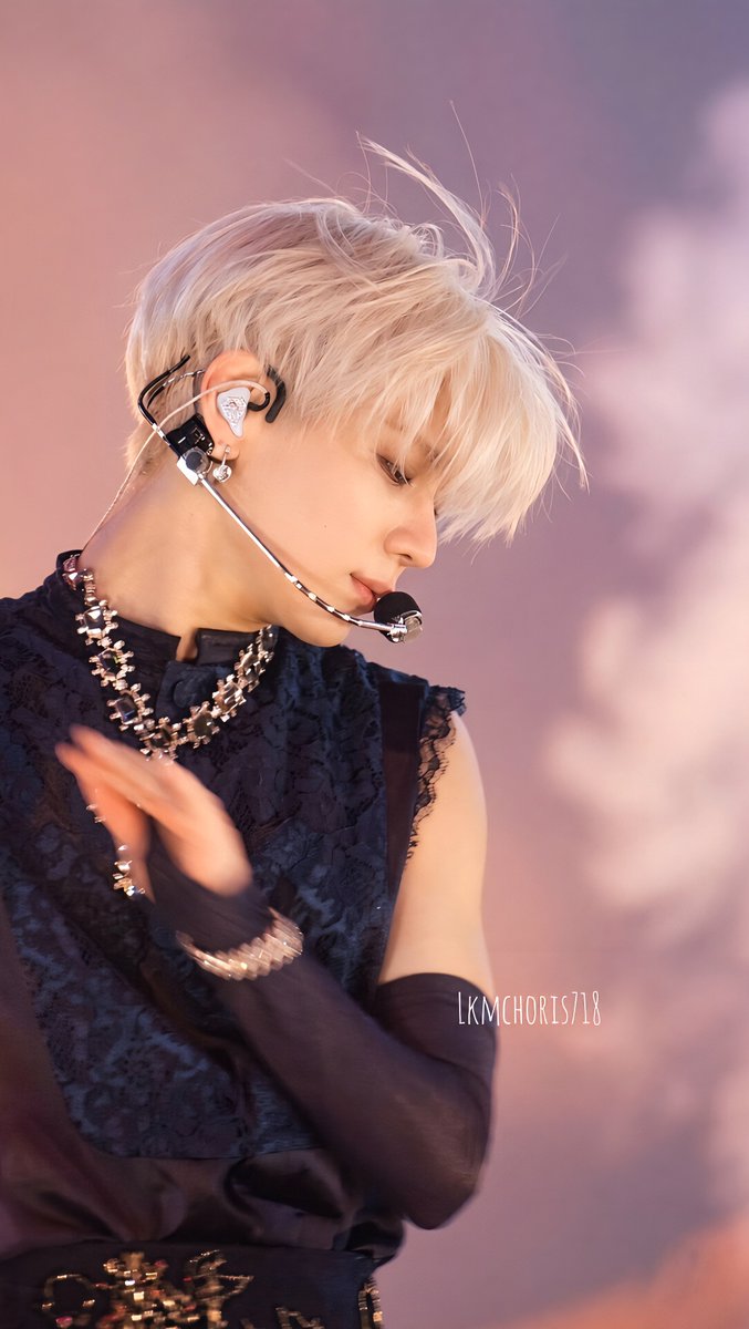 lkmchoris718's tweet photo. 横顔

260919 day 2 
TAEMIN LiMiNaL in Seoul
WANT 

#태민 #TAEMIN #テミン #泰民
#TAEMINWORLDTOUR #TAEMIN_LiMiNaL #TAEMIN_LiMiNaL_in_seoul https://t.co/gJim2jEJps