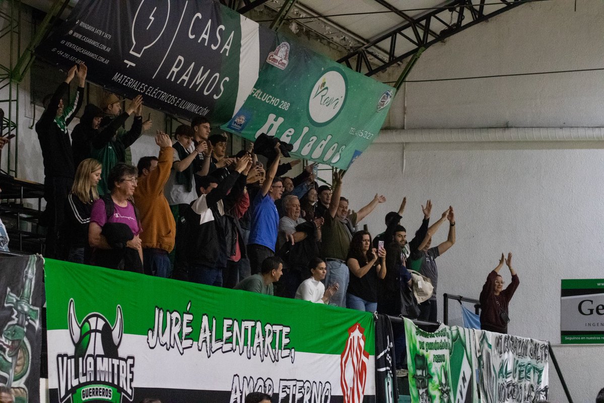 VM_Basket's tweet photo. 🏀 #LigaArgentina | 

👊🏼 Bueeeeeeeen día, hermosa mañana verdad?

✅ Debut en casa? Adentro.

😜 A puro pico 🔨 y 🪏 

#GuerrerosdeLiga
#ElClubdelaCiudad 🇦🇪 https://t.co/mHy9tt9p76