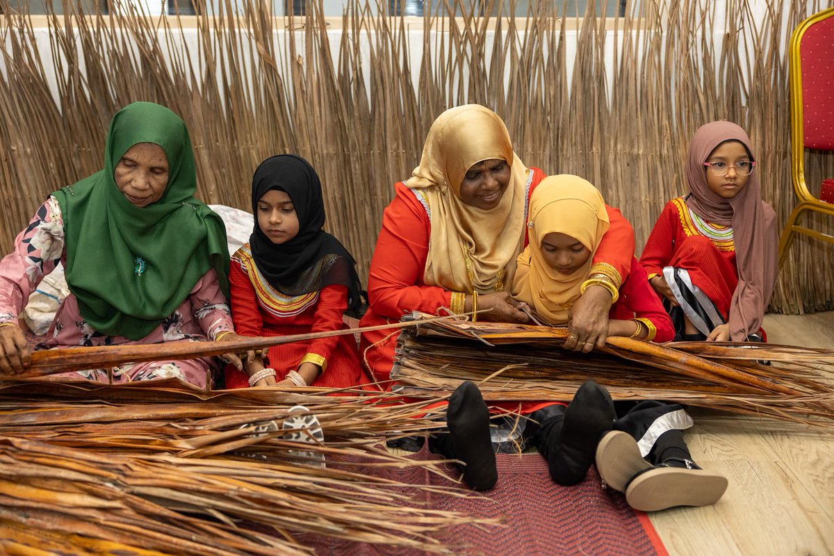 SFdevelopmentMV's tweet photo. އަލްމަދްރަސަތުލް ޢަރަބިއްޔަތުލް އިސްލާމިއްޔާގެ ގްރޭޑް 1 ގެ ދަރިވަރުން އިސްރަށްވެހިންގެ ނާދީއަށް ޒިޔާރަތްކޮށް، ދިވެހިންގެ މަސައްކަތްތެރިކަމާއި ސަގާފަތް ތަޖުރިބާކޮށް އެ ކަންކަމާ ގުޅޭ މައުލޫމާތު ހޯދައިފިއެވެ. https://t.co/j95meeySeP