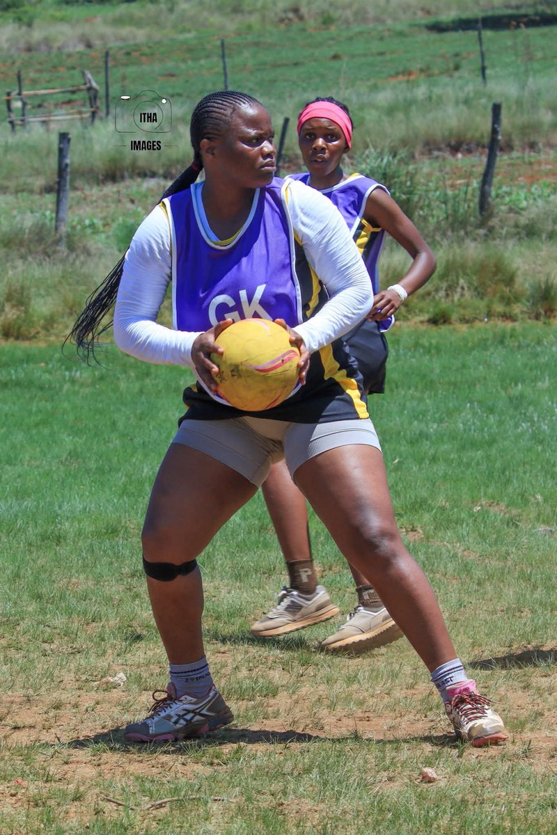 AdvoBarryRoux's tweet photo. Support Netball https://t.co/8iHAn0c5aL