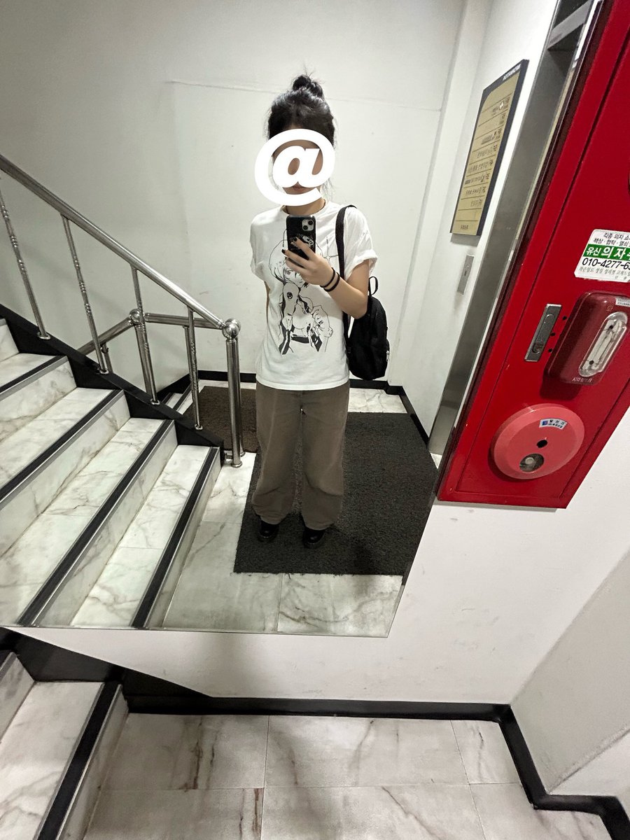 564_000's tweet photo. 출퇴근 광각샷 모음 https://t.co/UyBhOon82o