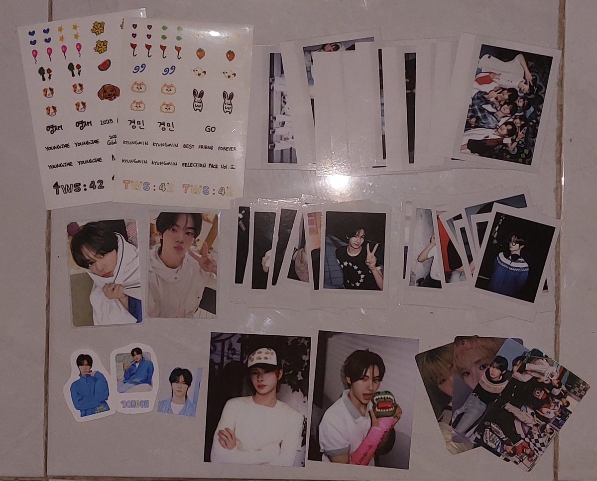 curryskatsu's tweet photo. Mails for todayyy‼️💌

AAAAA my ddoi imup ini PULANG COYYY, dulu aku dah hopeless duluan krn keliatannya susah bat dicari TIBA² LEWAT ADA YG JUAL RD INA.....😭😭😭💗💗💗 SENENG POLLL
Trs ituu ddoi selimutt, ddoi manyun, n instan photoku dah sampe semuaaaaa hihi:3 so HAPPYY‼️🥰 https://t.co/Mg5ObzG49D