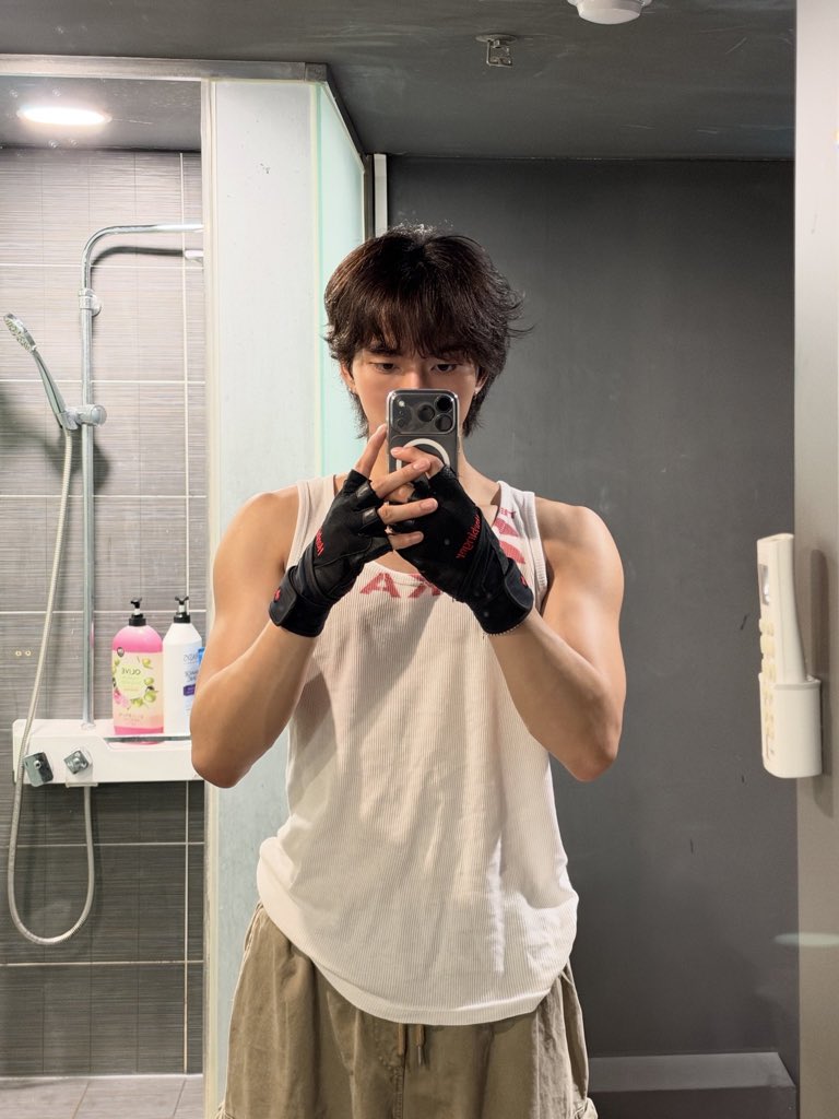 btfmindiwa's tweet photo. หน้าม้าน่ารักจัง https://t.co/LFZ6HUnxiL