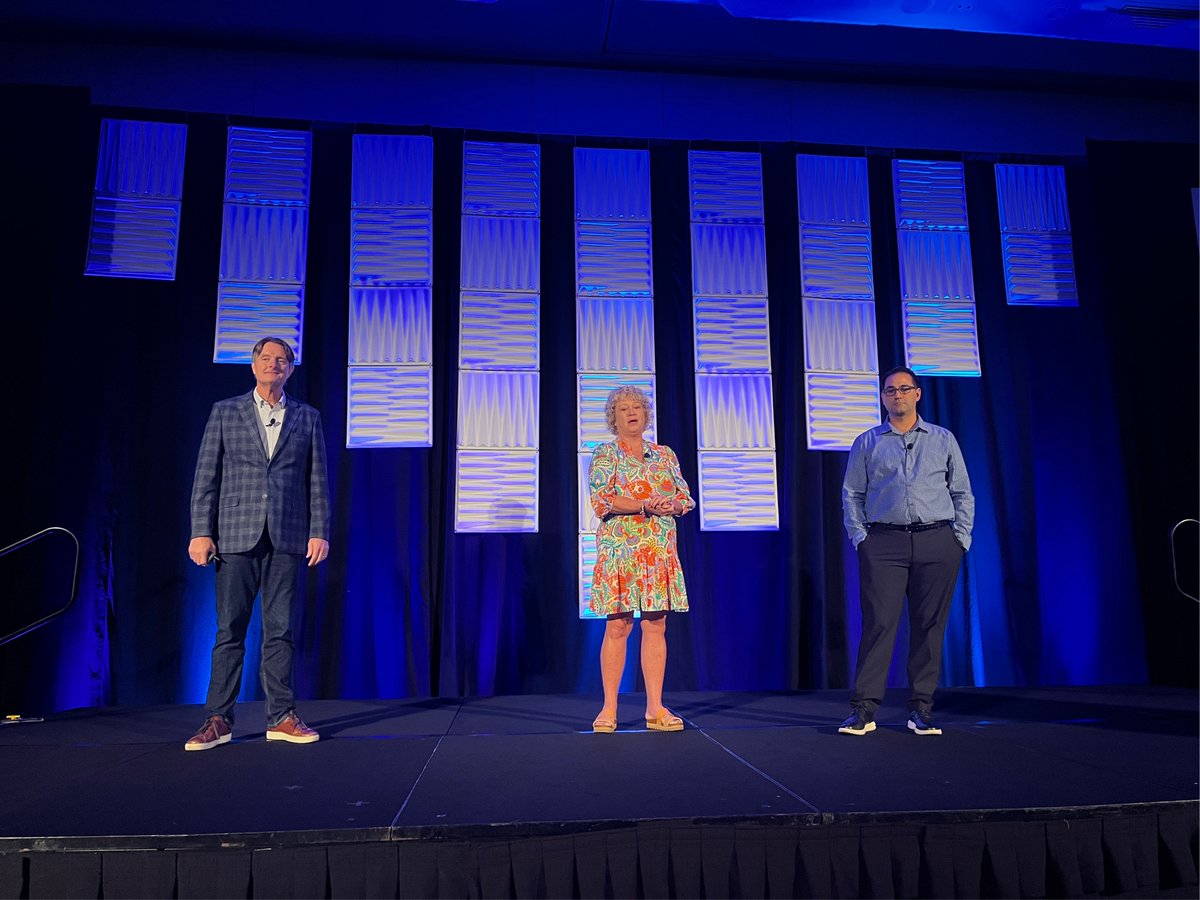 MyVMUG's tweet photo. Keynote has started! #VMUGconnect https://t.co/WokIsO2Gbz