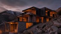 RoderickBuilder's tweet photo. Utah custom homes run $280–$600 per sq ft, per HomeGuide. Part of that spread is the lot: rock, slope, snow load, altitude. Quote a Park City price per foot before walking the site and you're guessing. What's your lot hiding? #ParkCity https://t.co/KCOSfokjtr