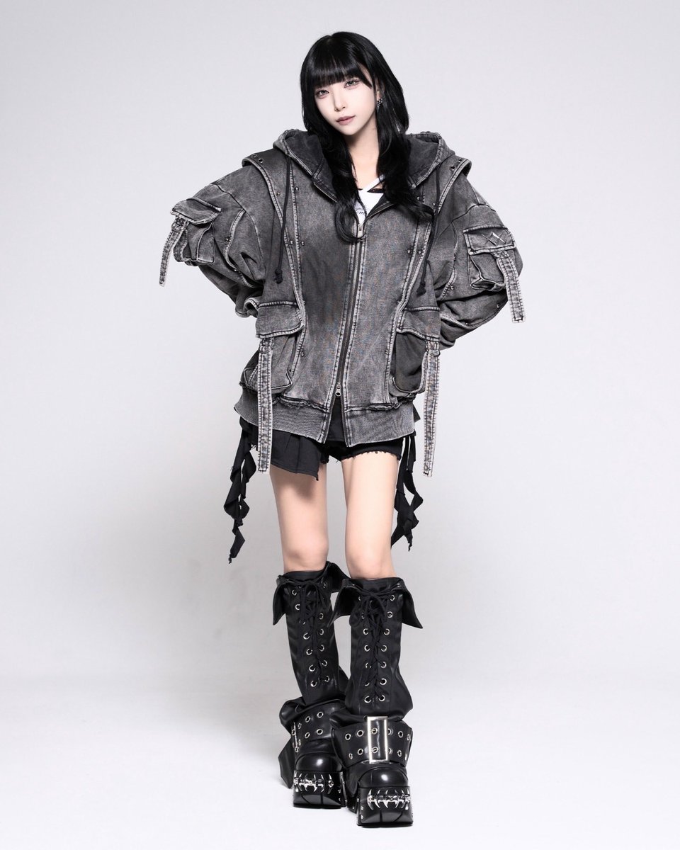 _REFLEM's tweet photo. 👁‍🗨REFLEM(レフレム)

NEW ARRIVAL
ヘビーレイヤードZIPフーディー

¥25,080

10月24日（土）発売。
※札幌、福岡は25日発売。

#reflem https://t.co/dFEf6Hyl6G