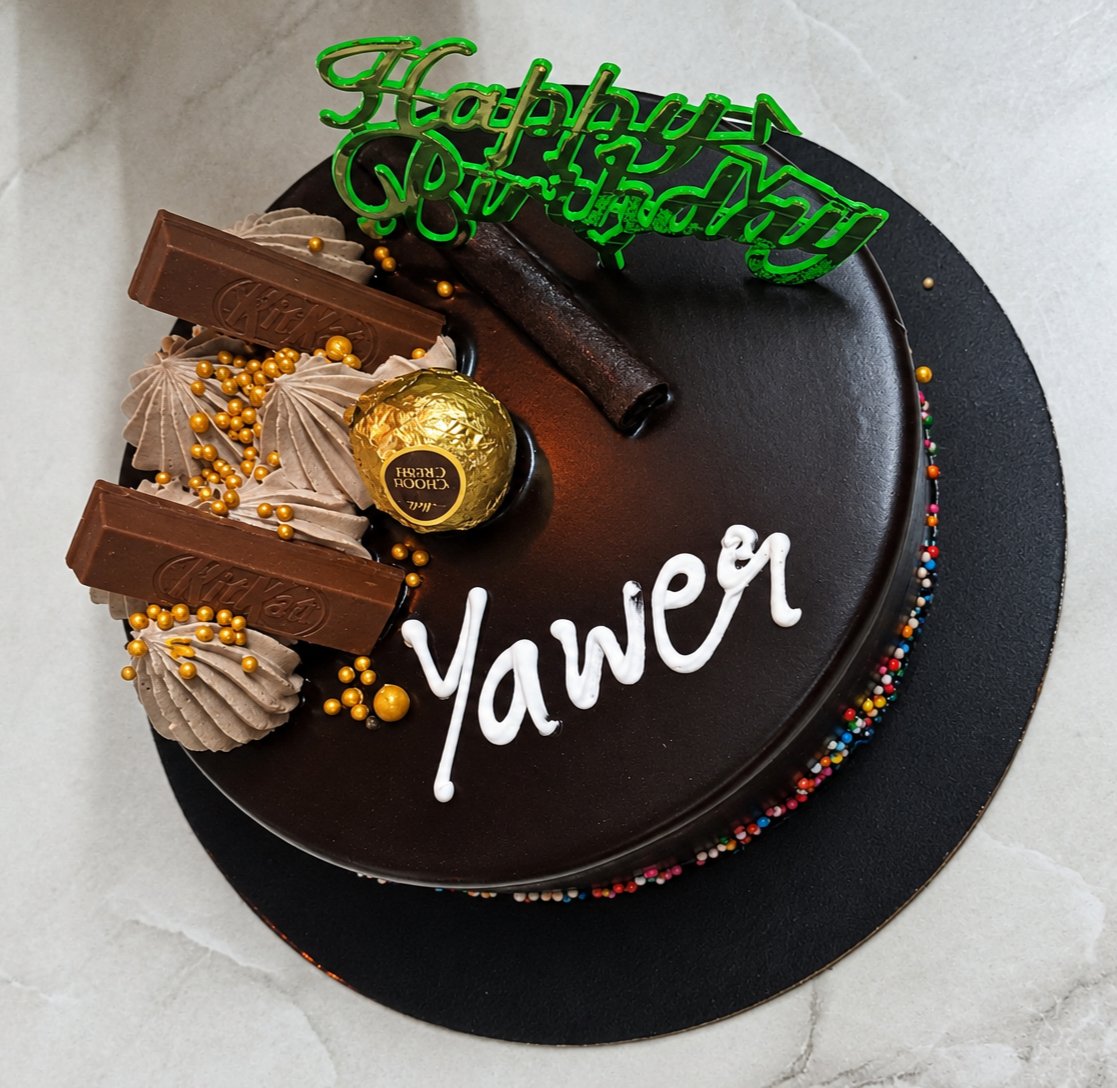 this_iz_umee's tweet photo. Happy Birthday 🎉🎂 

Another year closer to saying “hamare zamane mein”! 👴🤣
@RangrezY https://t.co/VH8G3LWP2d