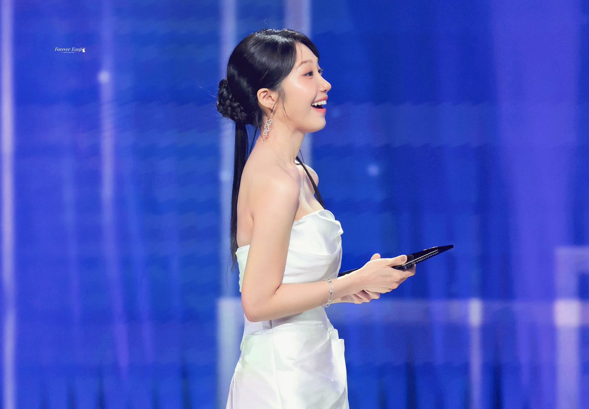 Forever__Eunji tweet picture