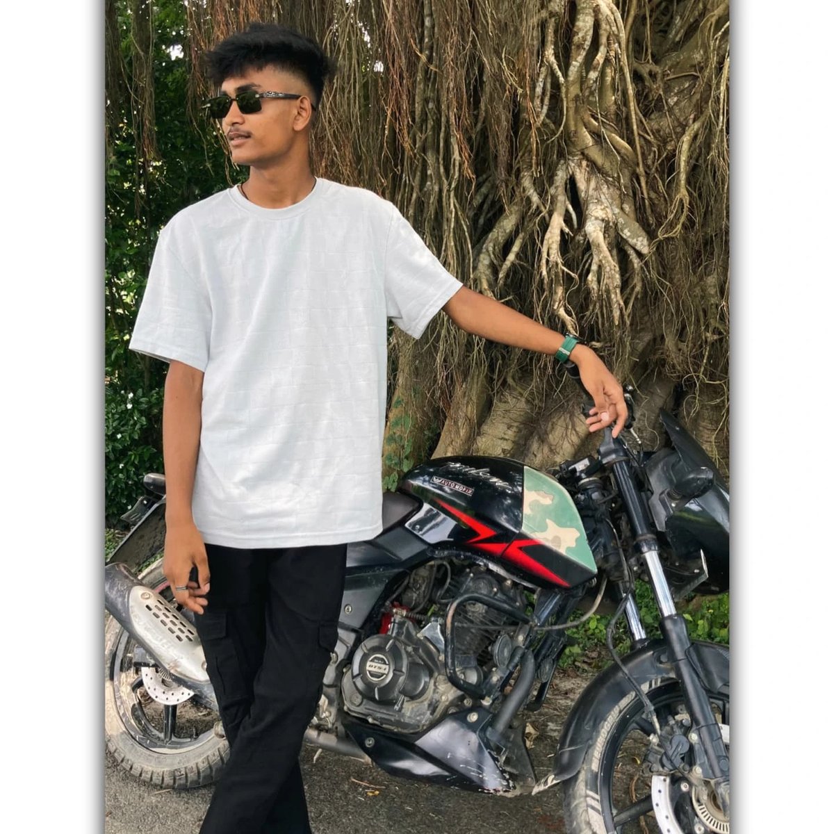 rahamSt319462's tweet photo. সকলো প্ৰশ্নৰ উত্তৰ মানুহে দিবই লাগিব বুলি কোনো কথা নাই। কিছুমান উত্তৰ মানুহতকৈ সময়েই বেছি ভালকৈ দিয়ে। https://t.co/ijJJSgOoWU