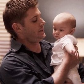 forcemasc's tweet photo. crowley was absolutely right when he said dean was very maternal he was literally born to be a momma 🥺 https://t.co/dkayZlHIF5