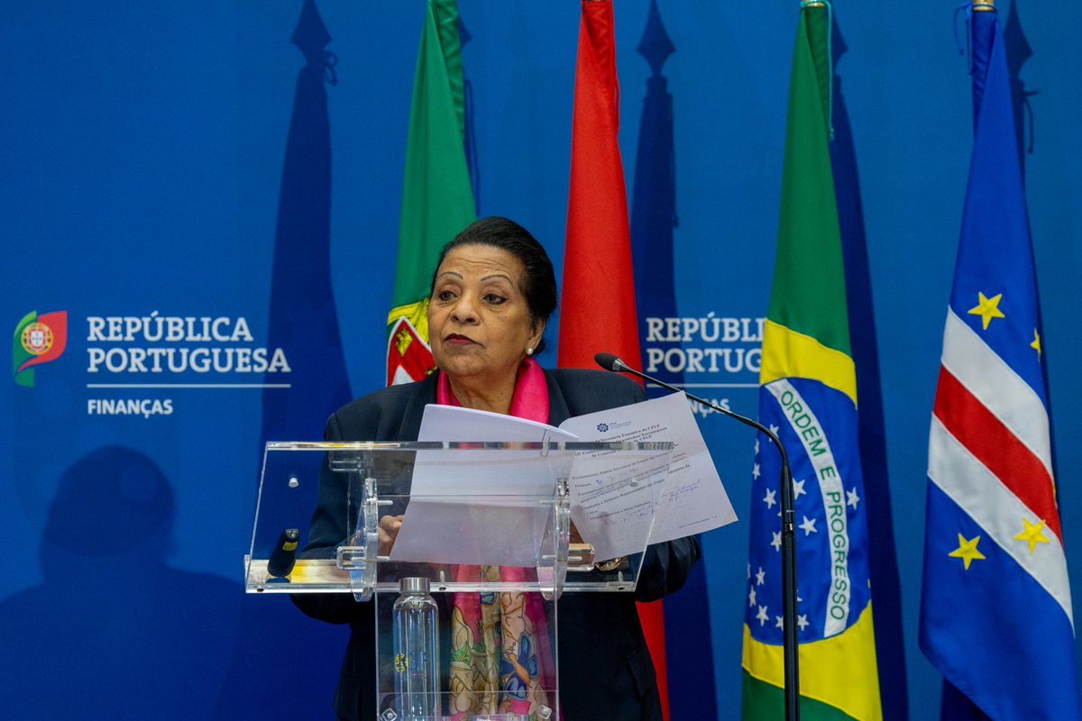 _CPLP's tweet photo. A Secretária Executiva da CPLP, Embaixadora Maria de Fátima Jardim, destacou a importância do reforço da cooperação entre os órgãos de controlo interno dos Estados-Membros para promover a integridade, a transparência e a boa governação. 🌐 Mais: https://t.co/njva5h5qfD #CPLP https://t.co/MDdvP25FDK
