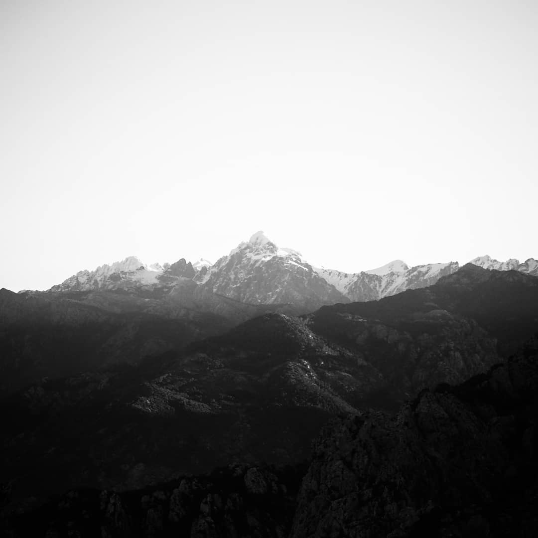 eborahD862630's tweet photo. Corsica’s mountains: wild, dramatic, unforgettable. https://t.co/dKvmzPsgct