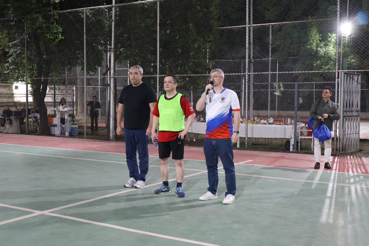 RusEmbPakistan's tweet photo. ⚽️ On October 17, the Embassy of Russia in Pakistan hosted friendly football matches in Islamabad between teams representing the Russian, Kazakh and Uzbek diplomatic missions.

💬 The event was opened by Ambassador of Russia Albert P. Khorev, Ambassador of Uzbekistan Alisher Tukhtaev and Chargé d’Affaires ad interim of Kazakhstan Nurlan Rafkhat.

In a spirited and fair competition, the players showcased their football skills, determination and team spirit.

Numerous colleagues and family members of the Embassy staff came out to cheer on the teams. After the matches, participants continued to socialize over traditional Russian, Kazakh and Uzbek dishes prepared by the participants themselves.

🤝 The heads of the Russian, Kazakh and Uzbek diplomatic missions agreed to make such sporting events a regular tradition among the diplomatic corps of CIS countries in Pakistan.